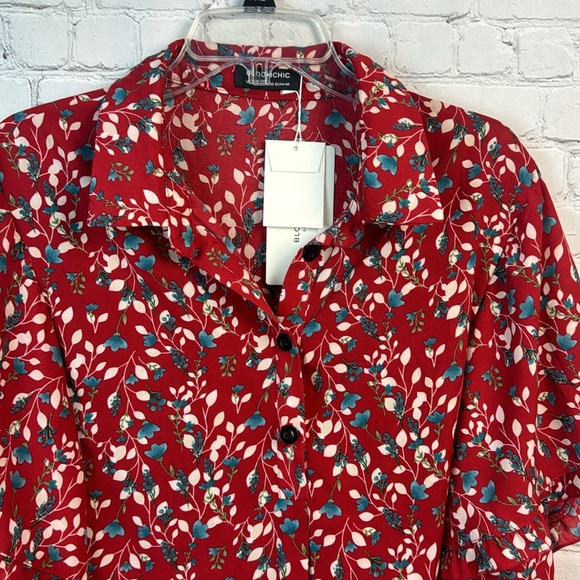 BloomChic Red Floral Ruffle Sleeve Button Top Plus Size 1X - Picture 3 of 7